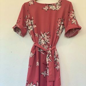 Super cute tie floral pink dress, loved it for get together🎀